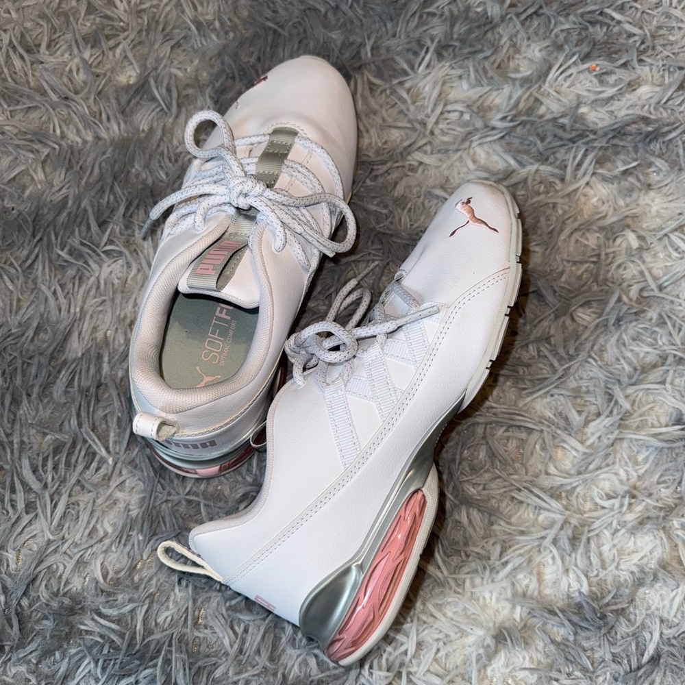 Puma Sneakers - Like New